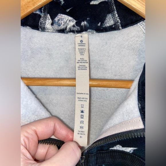 Women’s Lululemon Athletica Scuba Hoodie II Dream Rose black & white sz‎ 4 - Picture 8 of 14